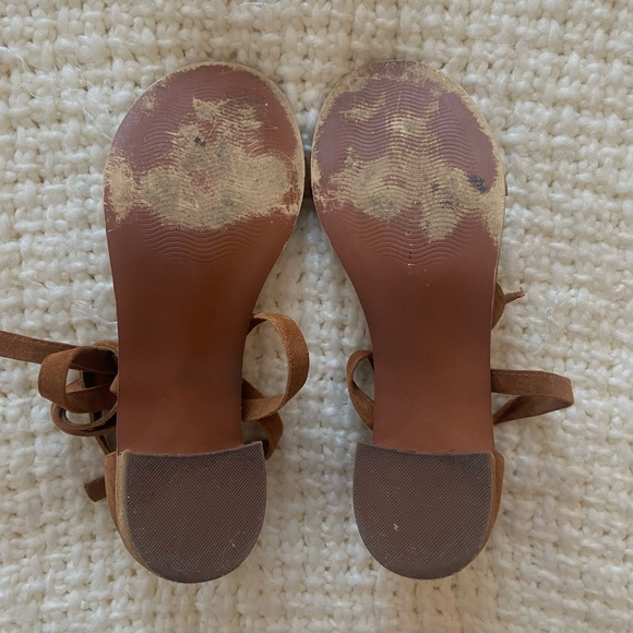 Steve Madden Rizzaa Brown Suede Lace Up Heel - Picture 5 of 5